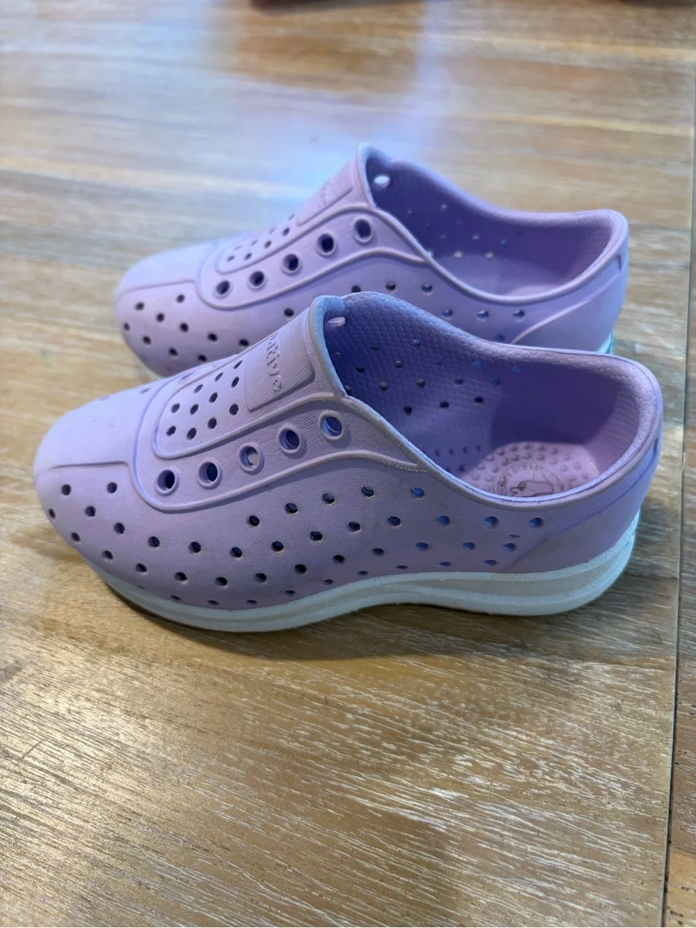 Native Kids Slip-On Water Shoes in Lavender Purple